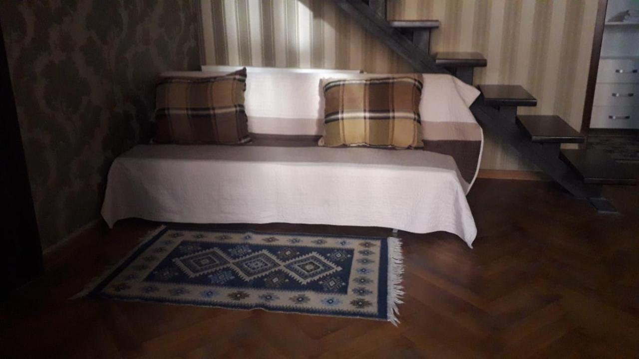 Aristocrat Vintage Apartment Brasov Exterior photo