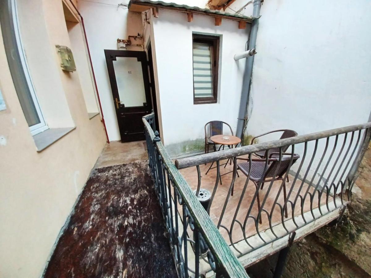 Aristocrat Vintage Apartment Brasov Exterior photo